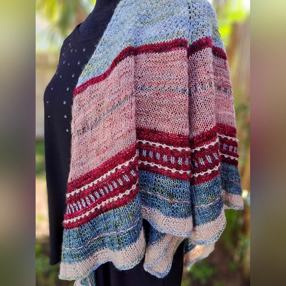 Hand Crafted OOAK Soft Wool Triangular Striped Natural Red Pink Blue Knit Wrap - Picture 6 of 12